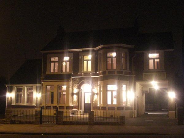 Devonshire Hotel Hornchurch Екстер'єр фото