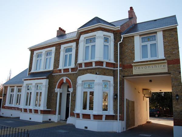 Devonshire Hotel Hornchurch Екстер'єр фото